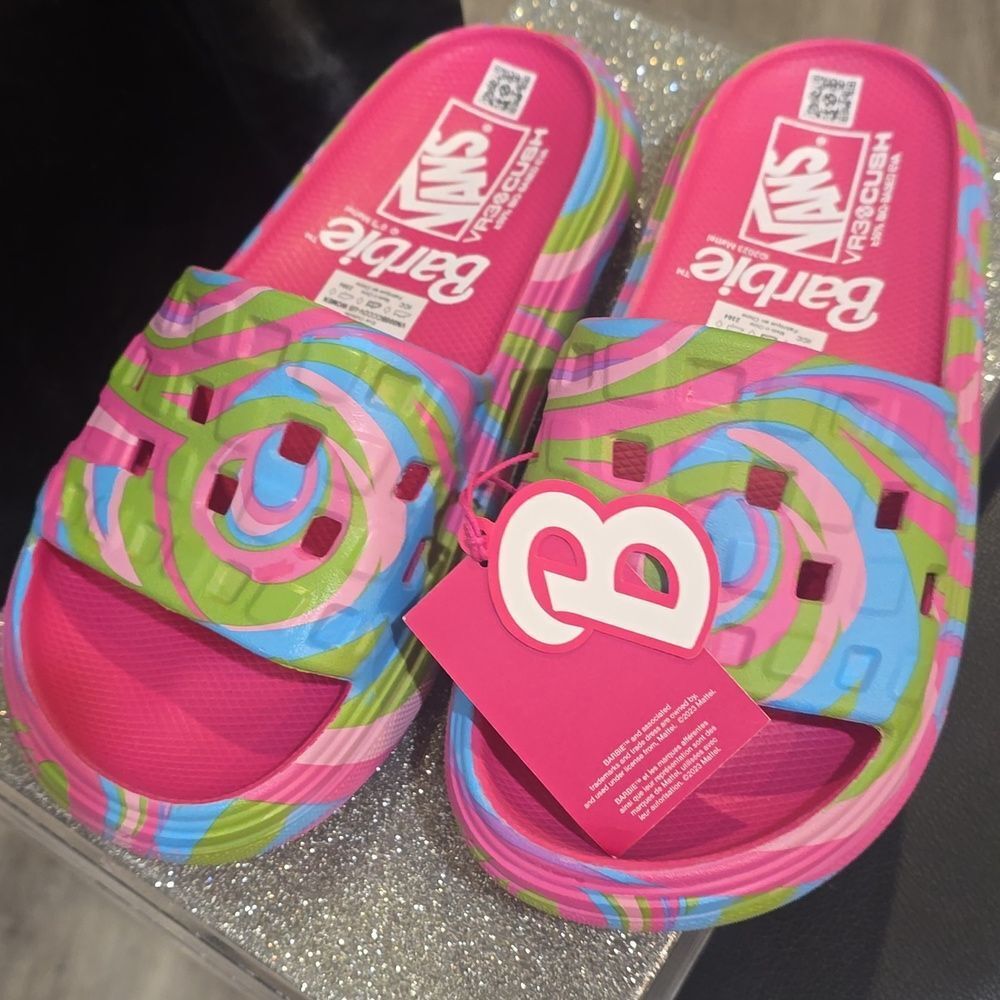 Vans X Barbie VR3 Cush Slide On Sandals - Picture 8 of 10